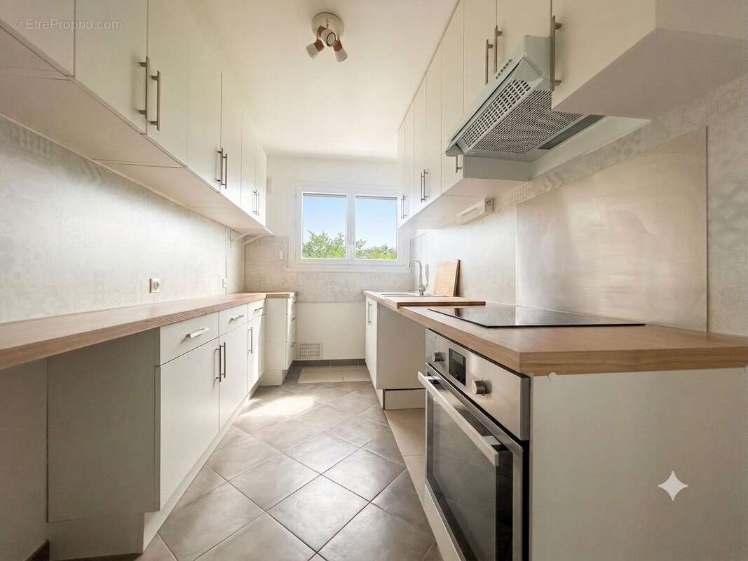 Appartement 75 m² à Bois-D'arcy  - photo 4