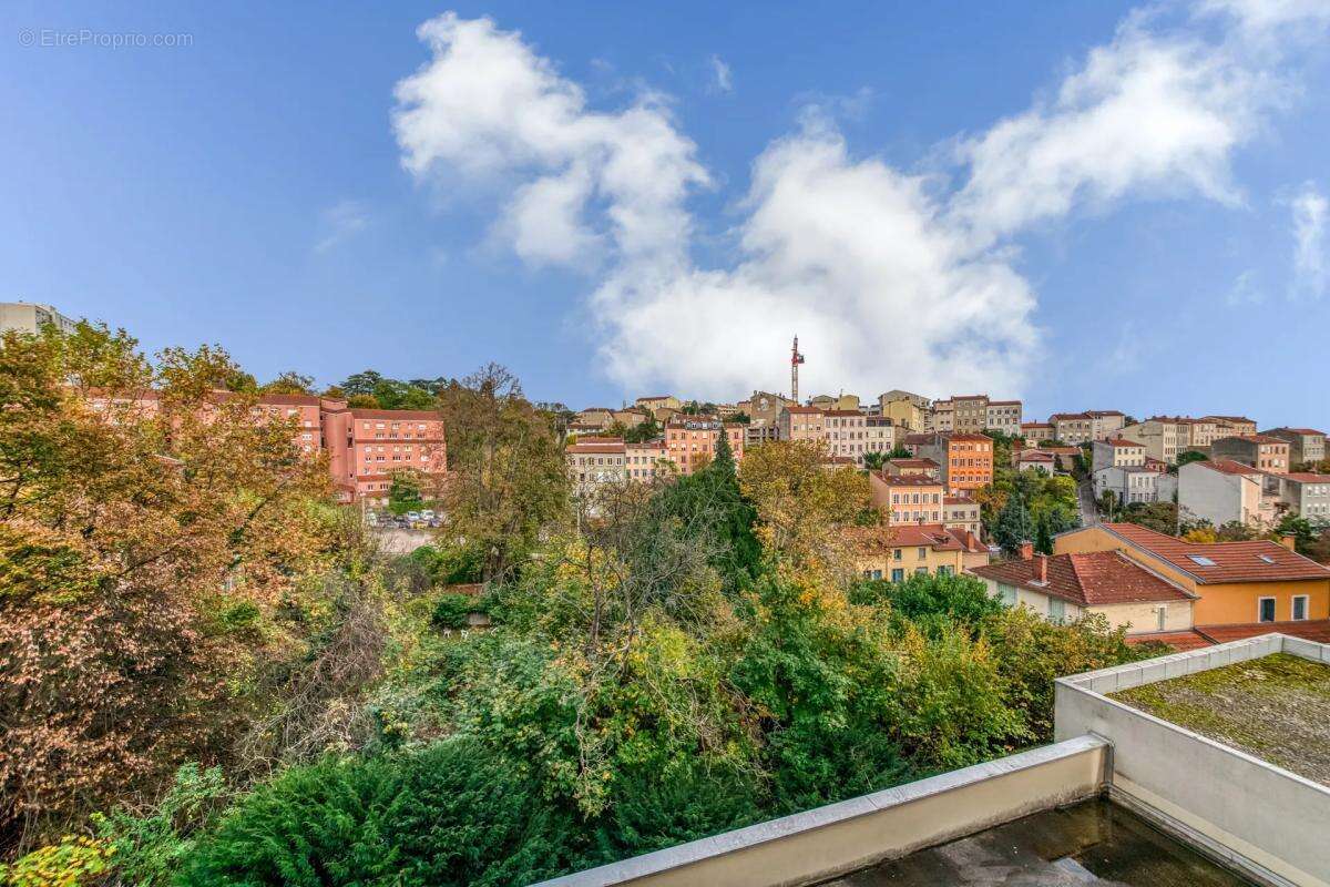 Appartement à LYON-4E