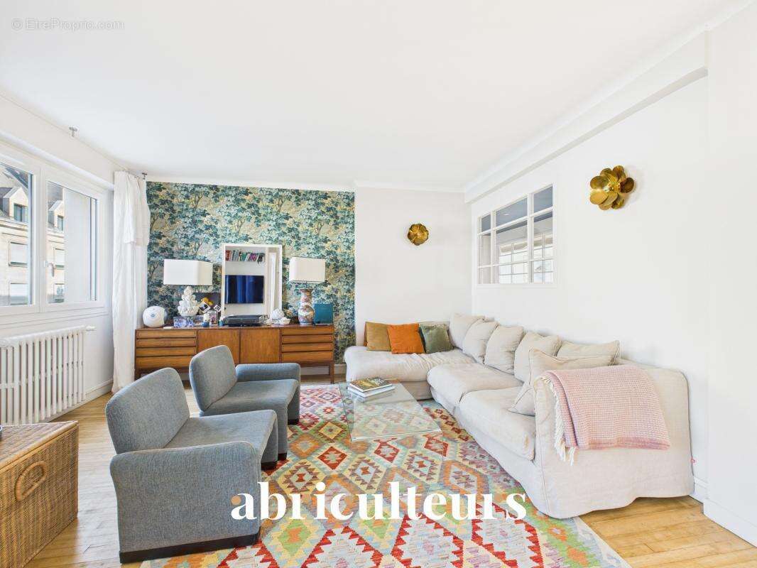 Splendide appartement familial parfaitement rénové - Quartier calme, au pied du cour Cambronne - Nantes 44000 - photo 2