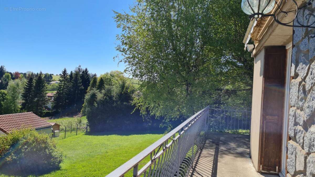 Maison à SAINT-GENEST-MALIFAUX