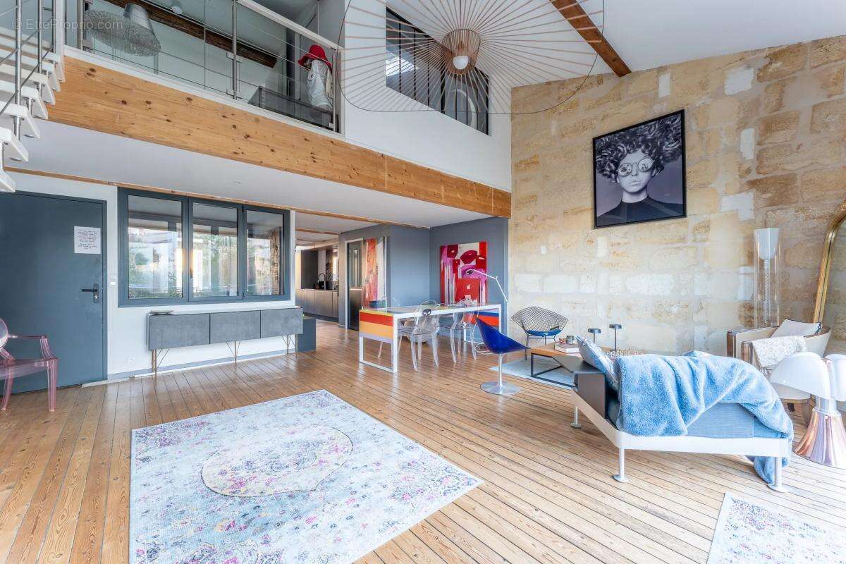 Appartement à BORDEAUX