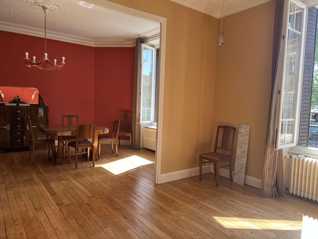 MAISON 7 pièces AURILLAC (15000) avec charmes ancien - photo 3