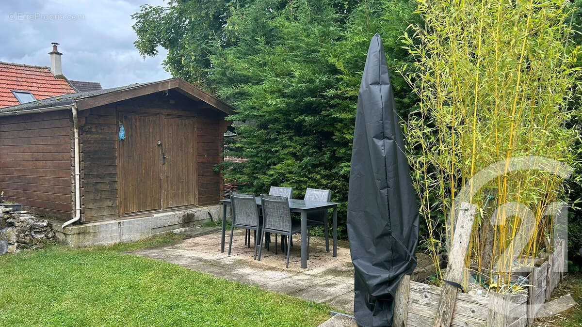 Maison à OISSERY