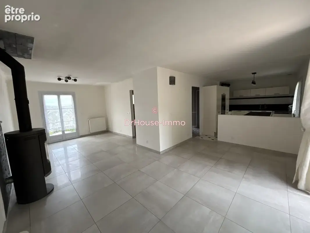 Maison 5 pièces 130 m² à vendre à Fublaines (77470) - photo 3
