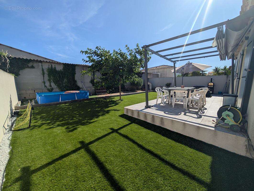 Maison à CHATEAUNEUF-LES-MARTIGUES