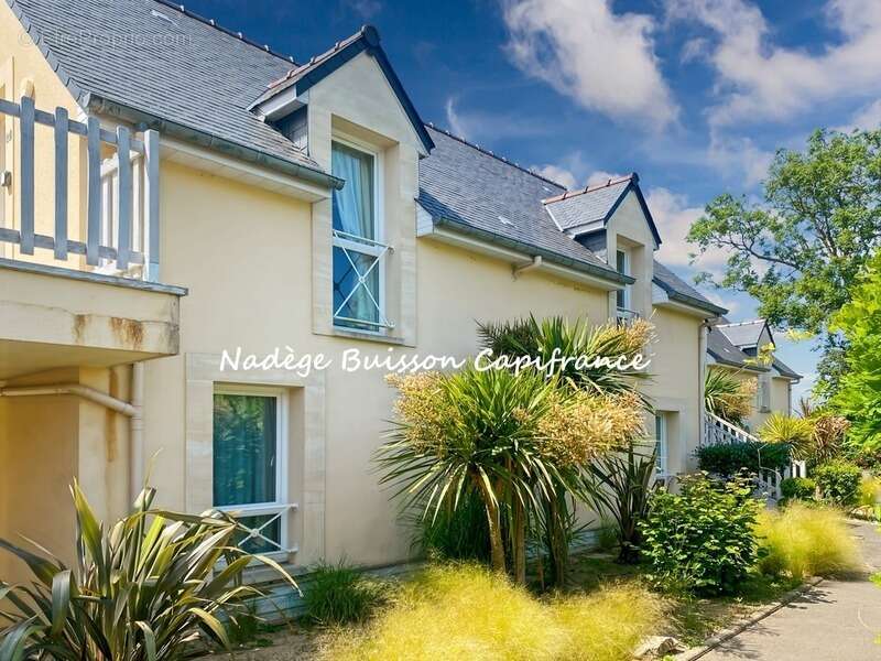 Appartement à COLLEVILLE-SUR-MER