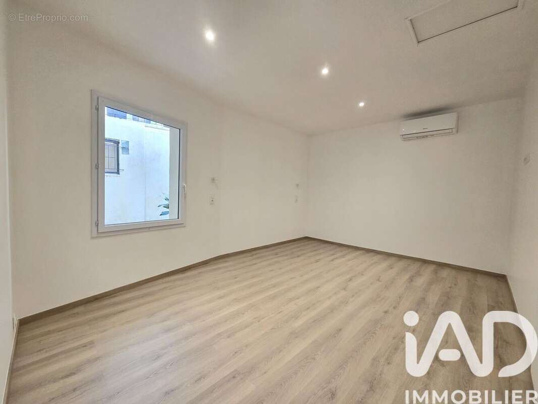 Photo 7 - Appartement à BAGNOLS-SUR-CEZE