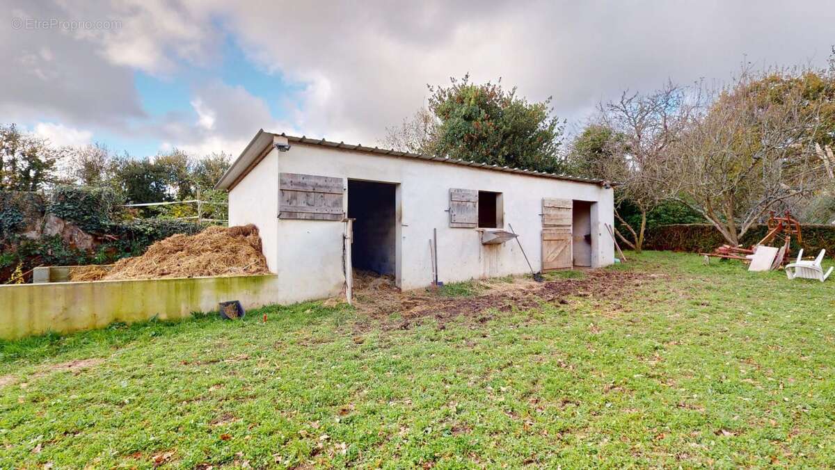Maison à BEAUMONT-HAGUE