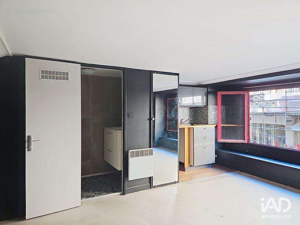 Photo 8 - Commerce à PARIS-9E