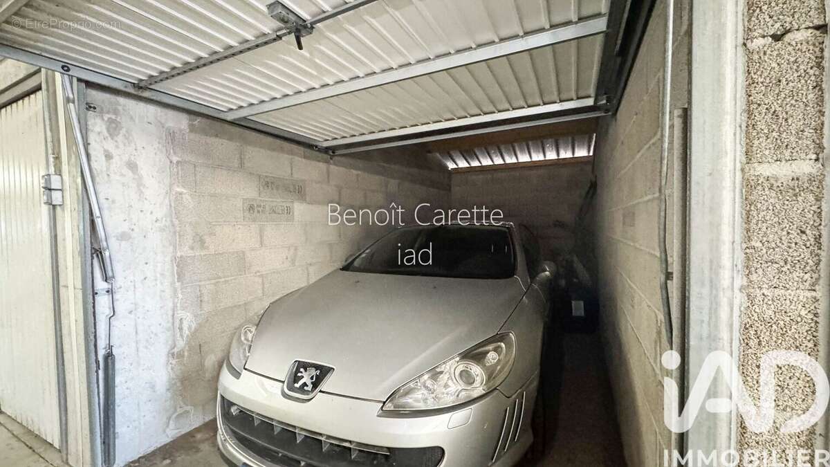 Photo 4 - Parking à LEUCATE