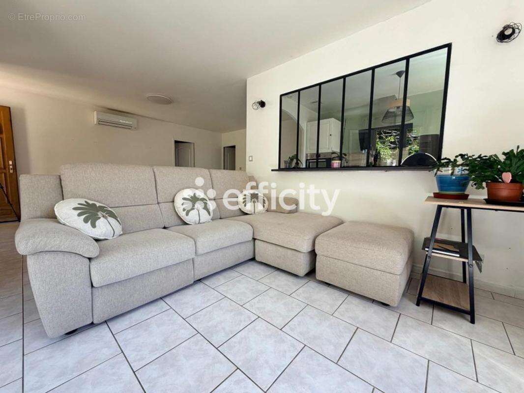 Maison 100 m² à Vedene  - photo 4
