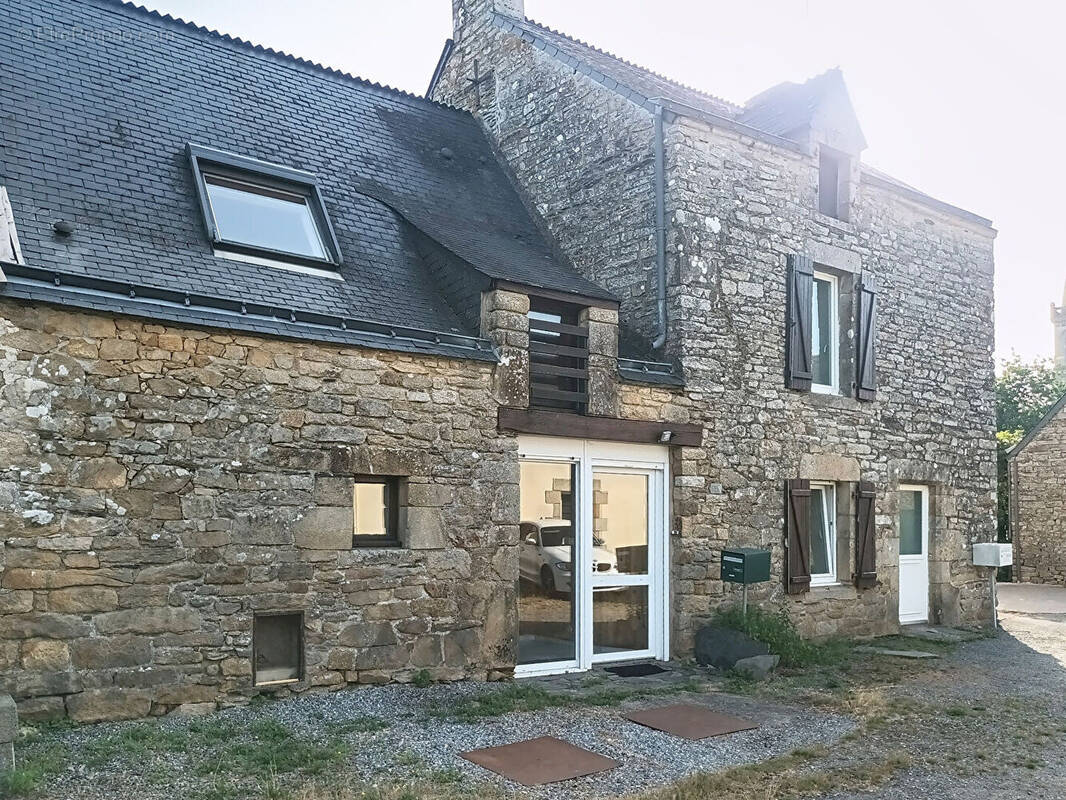 Maison à PLUHERLIN