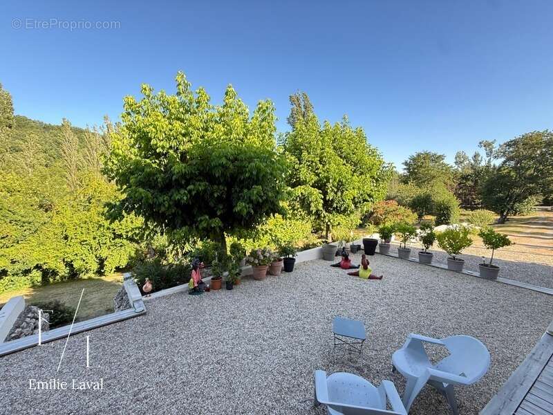 Maison en pierre 4 chambres avec dépendances et piscine à SAINT VINCENT DE PERTIGNAS (33) - photo 18