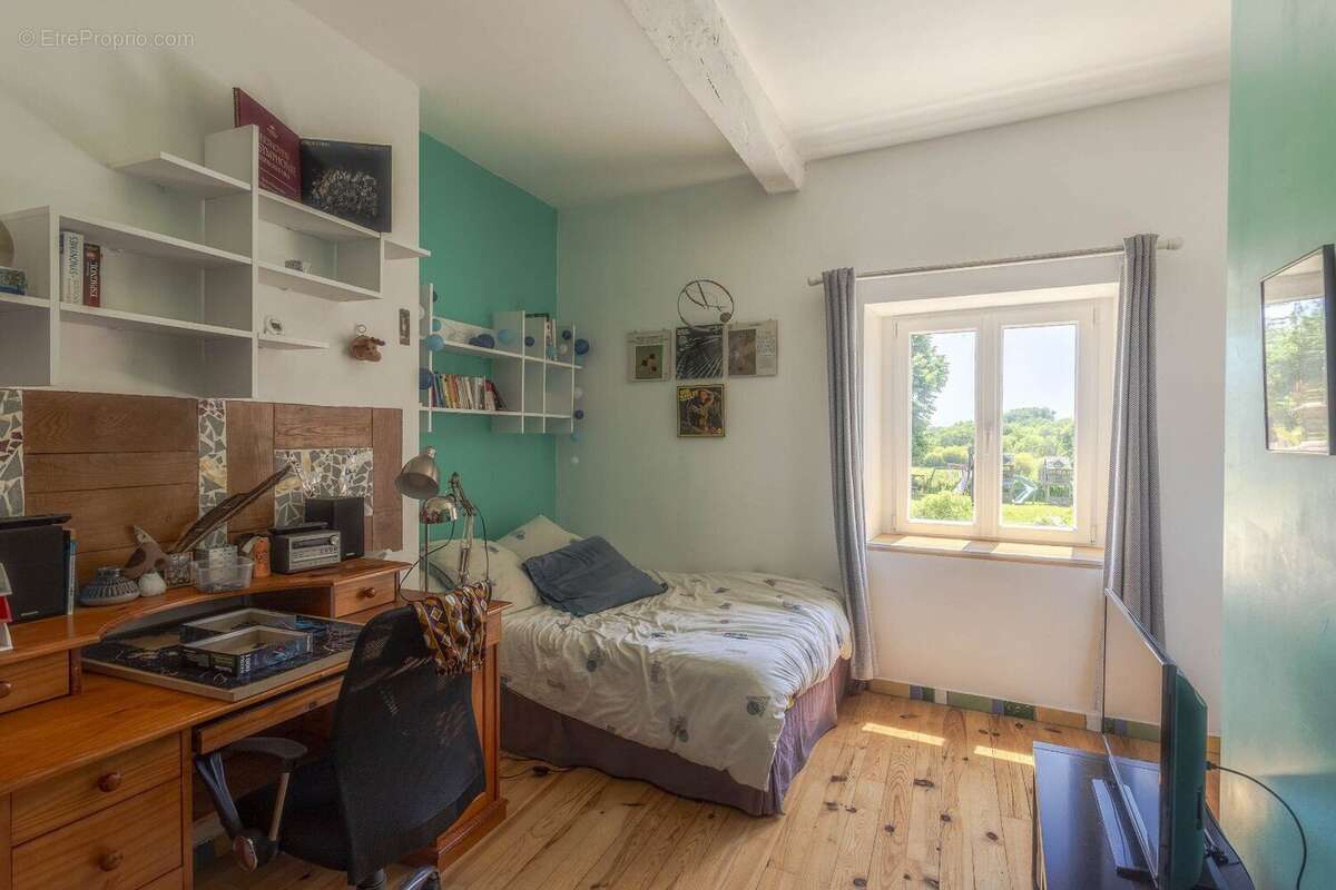 Maison en pierres, 300m2, au calme, commerces à pied/velo, 2ha, 30 min. d'Albi - photo 15