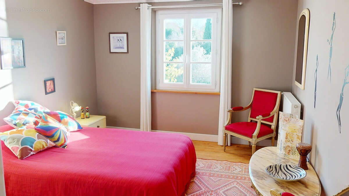 photo09ee2b5888cb22ec4d4feec06e65c8b9 - Maison à CASTERA-VERDUZAN