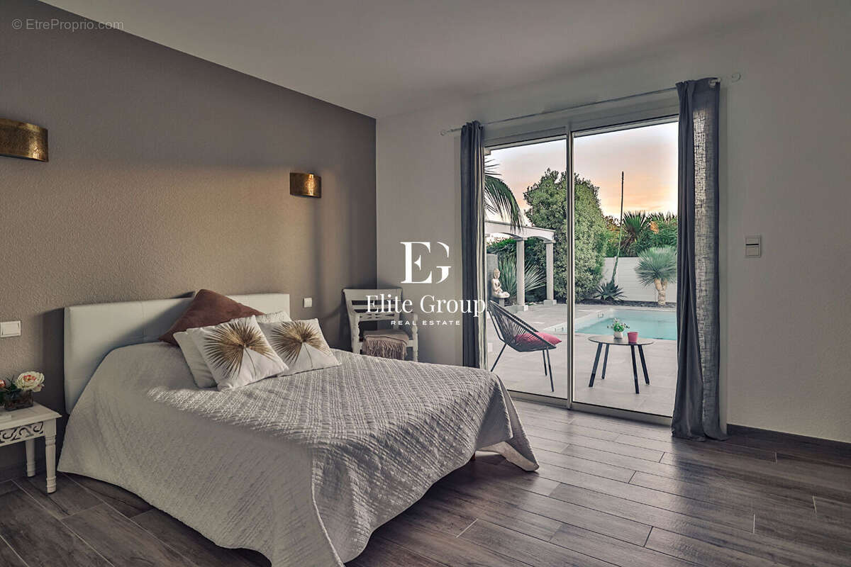 Maison à VAUX-SUR-MER