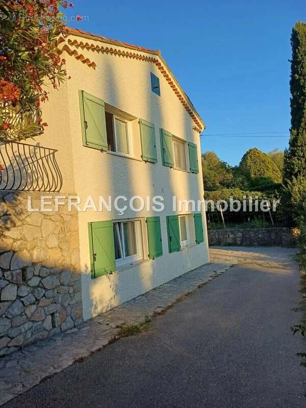 Maison à PEYMEINADE