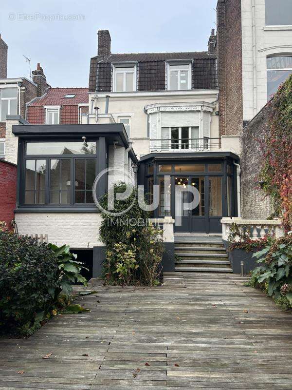 Maison à LA MADELEINE