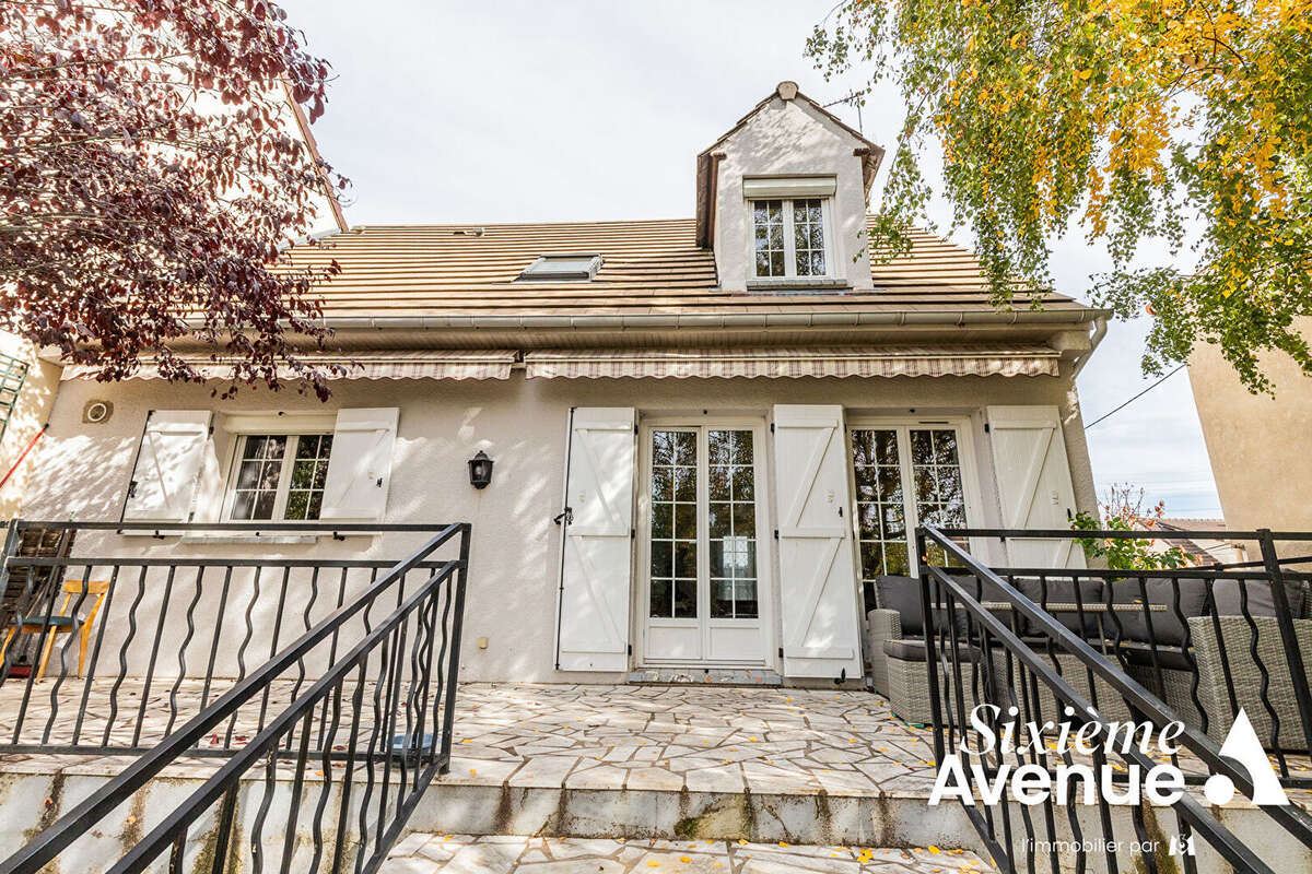 Maison à SAVIGNY-SUR-ORGE