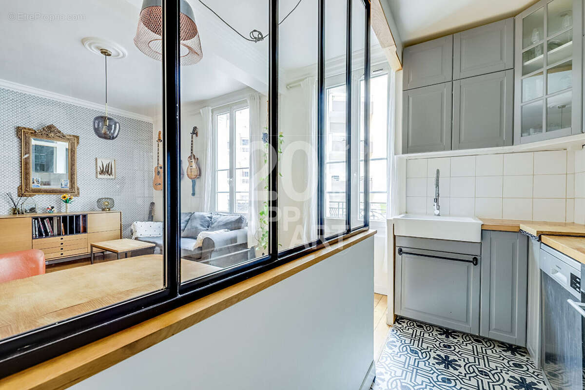 Appartement à PARIS-20E