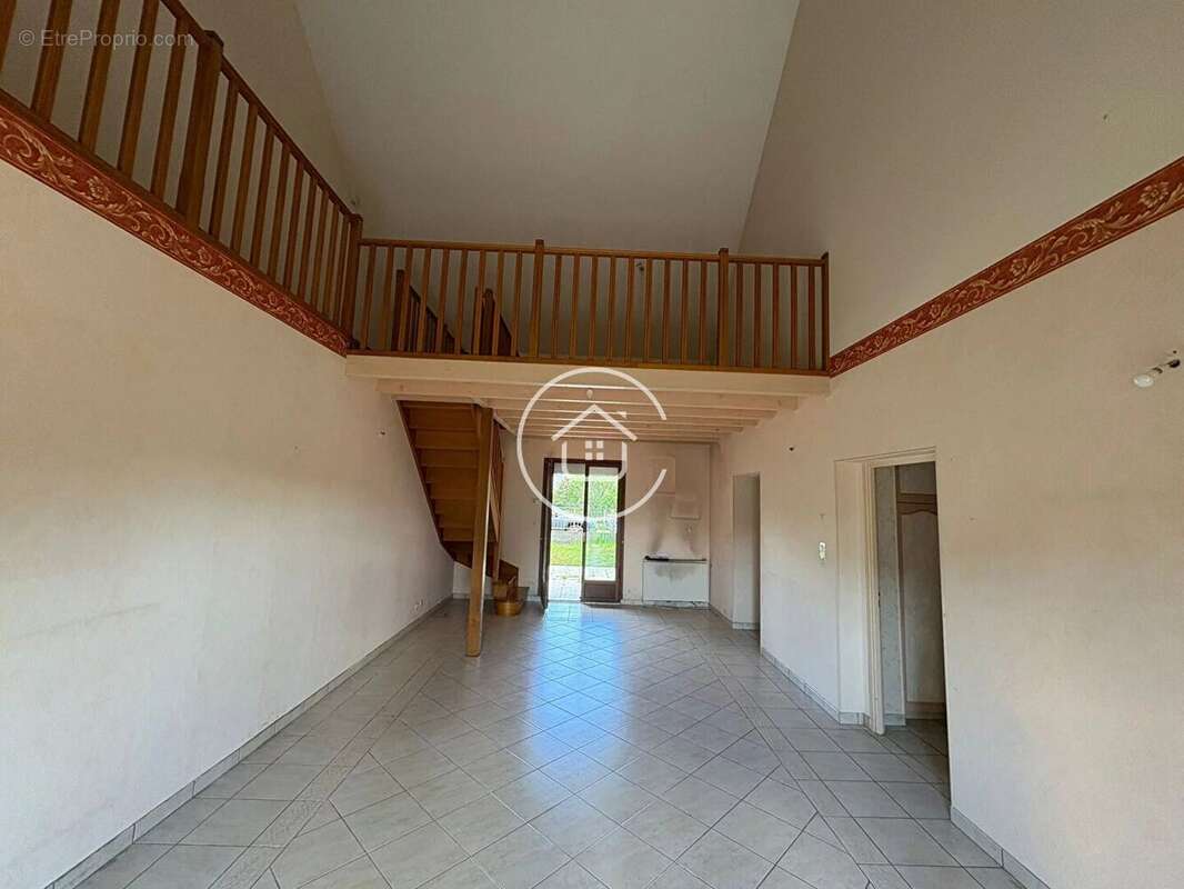 Maison à SAINT-GERVAIS-LA-FORET