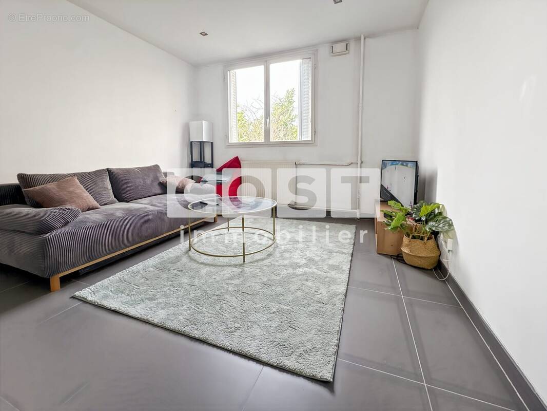 Appartement à BOIS-COLOMBES