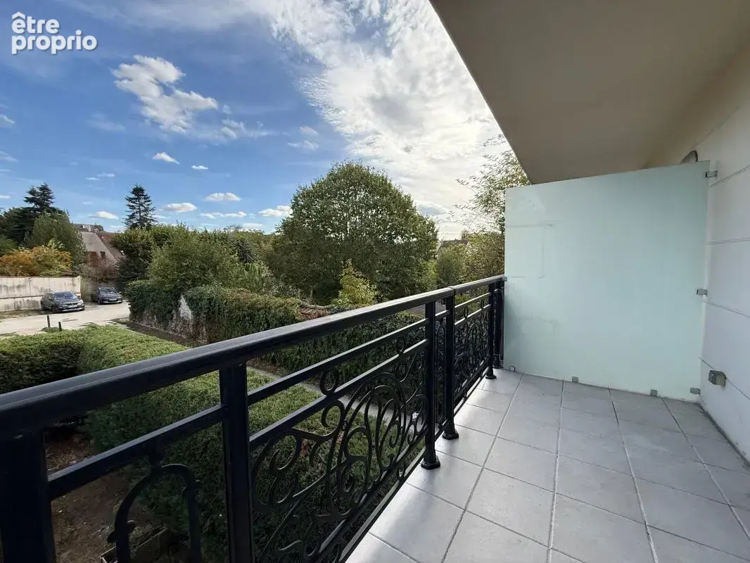Appartement À Vendre - photo 3