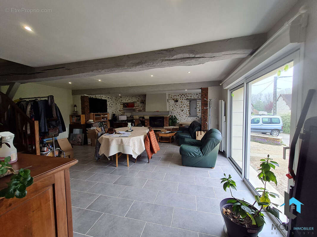 Maison à THIRON-GARDAIS