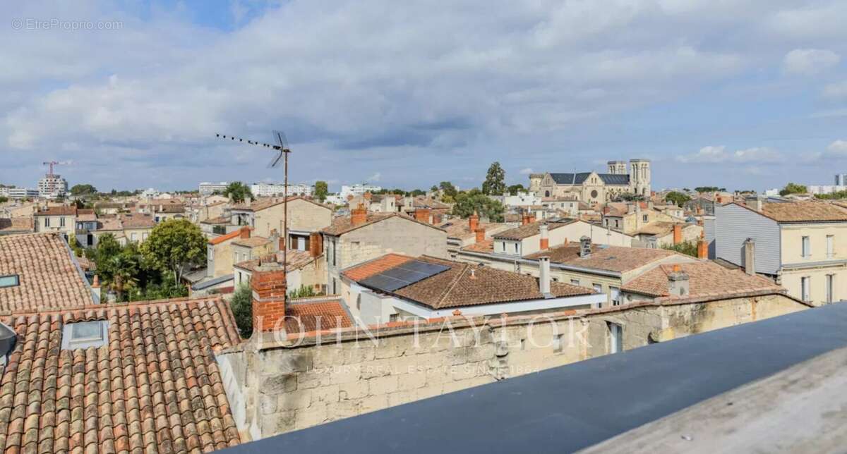 Appartement à BORDEAUX