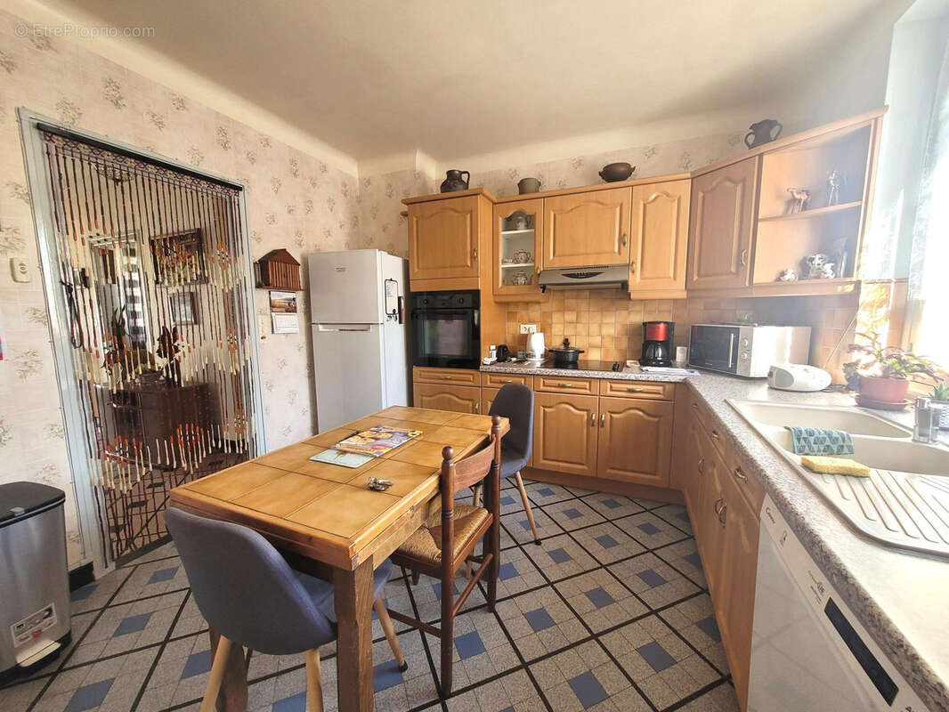 Maison à LE CHATELET