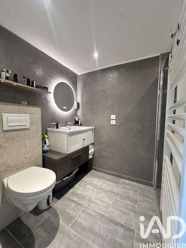 Photo 8 - Appartement à SEILLONS-SOURCE-D'ARGENS