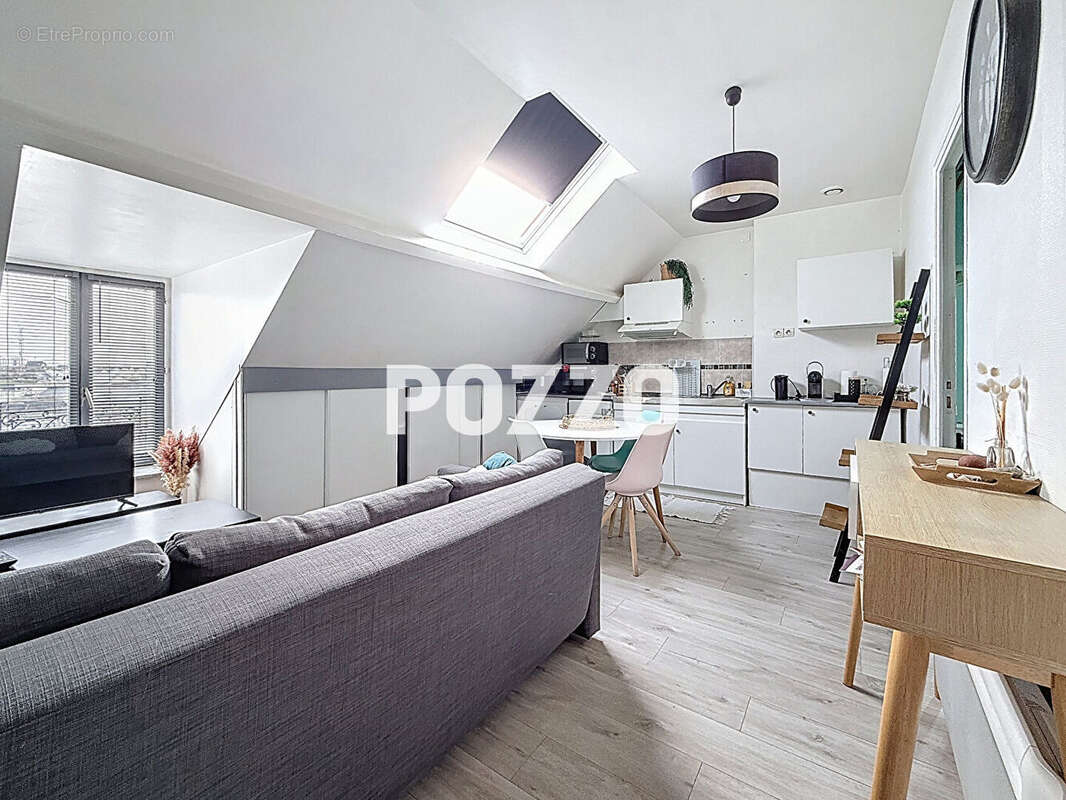 Appartement à DONVILLE-LES-BAINS
