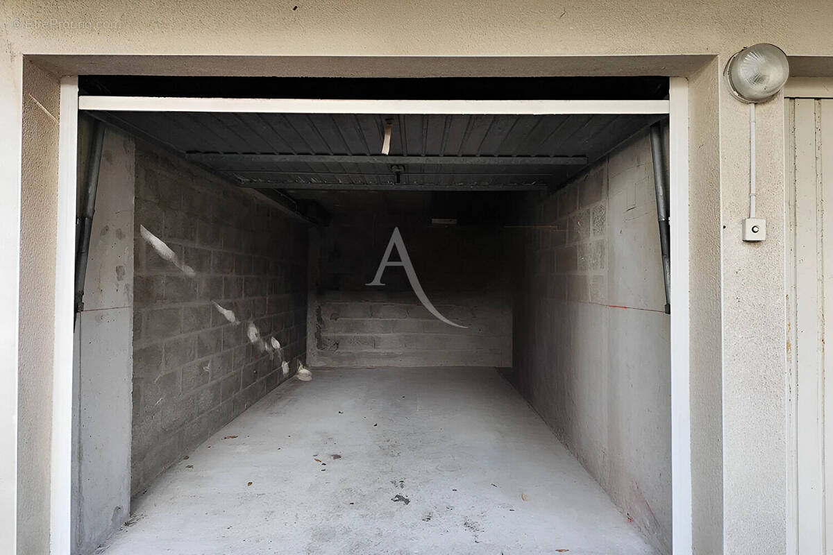 Parking à LES SABLES-D'OLONNE
