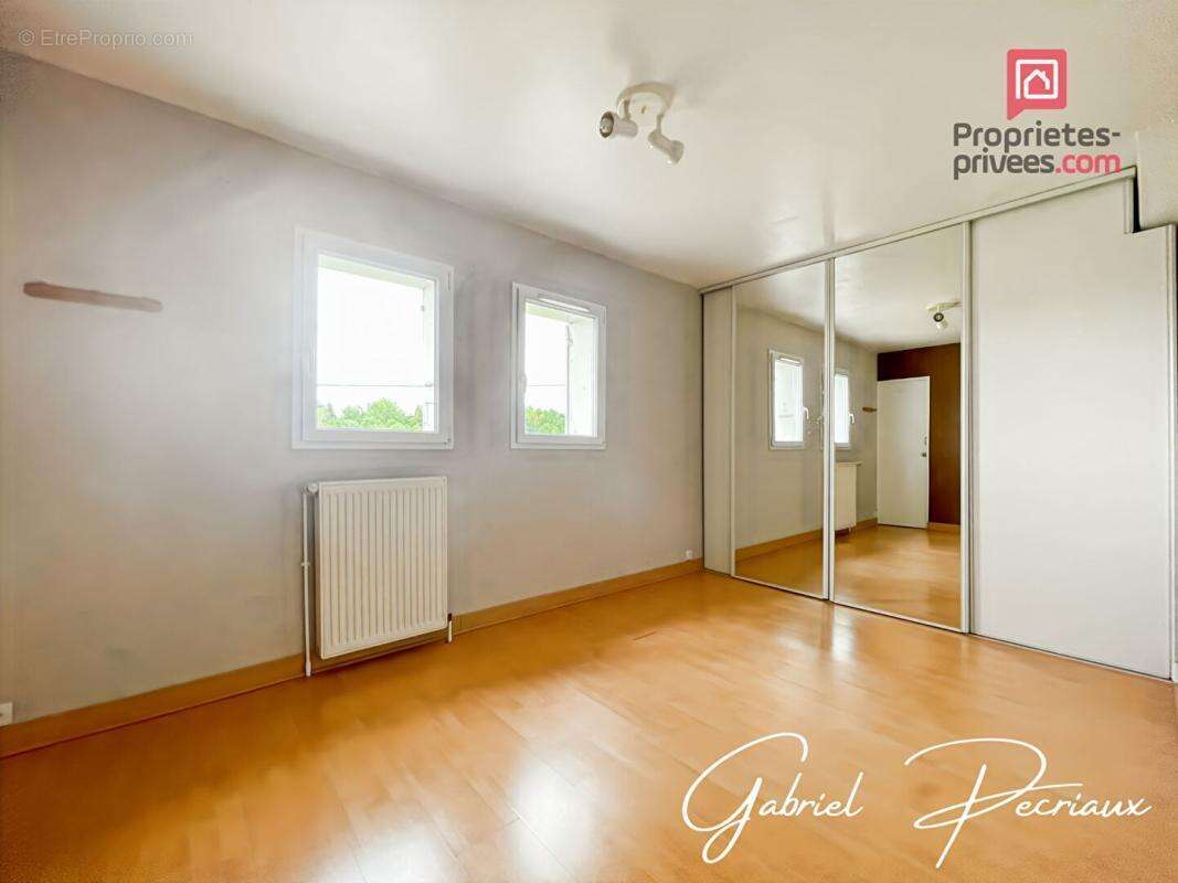 Maison sur sous sol + grande dépendance - photo 8