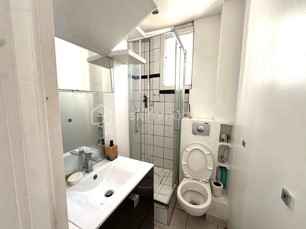 Appartement à LA GARENNE-COLOMBES