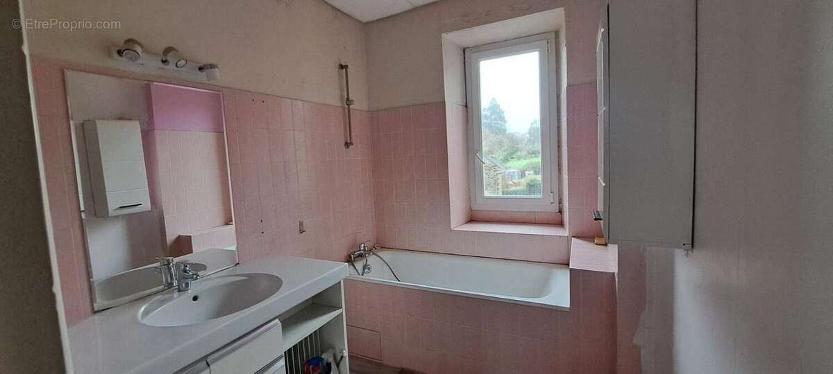 Appartement à JUILLAC