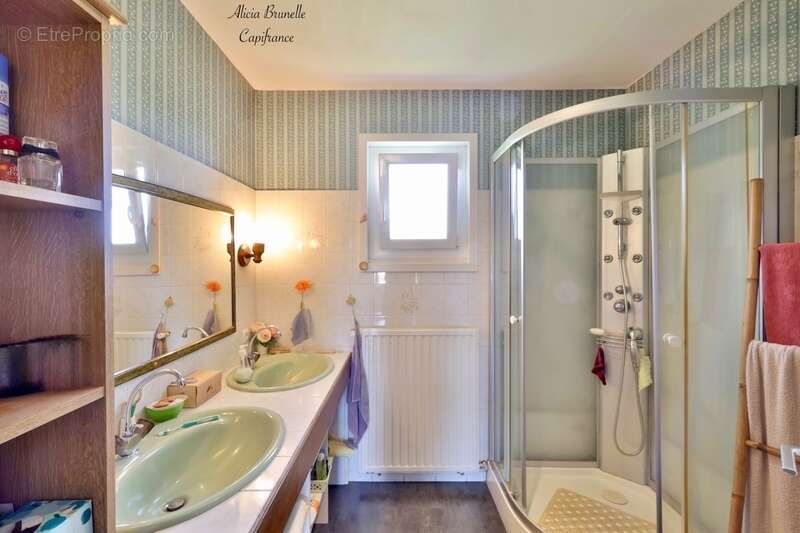 Maison à DONZY-LE-PERTUIS