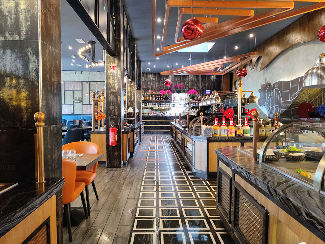 Fonds de commerce restaurant, fort CA, grande capacité, entièrement rénové - photo 6