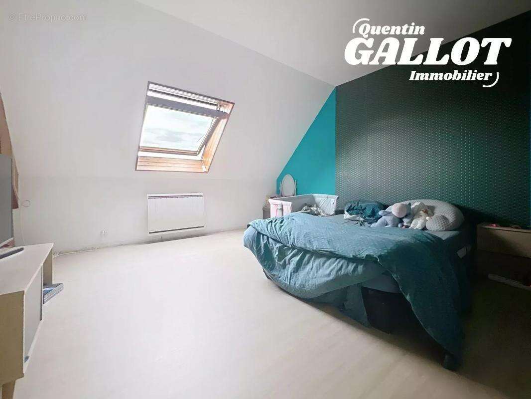 Maison à CAPPELLE-BROUCK