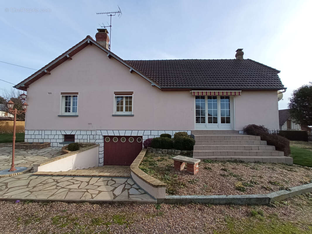 Maison à LE NEUBOURG