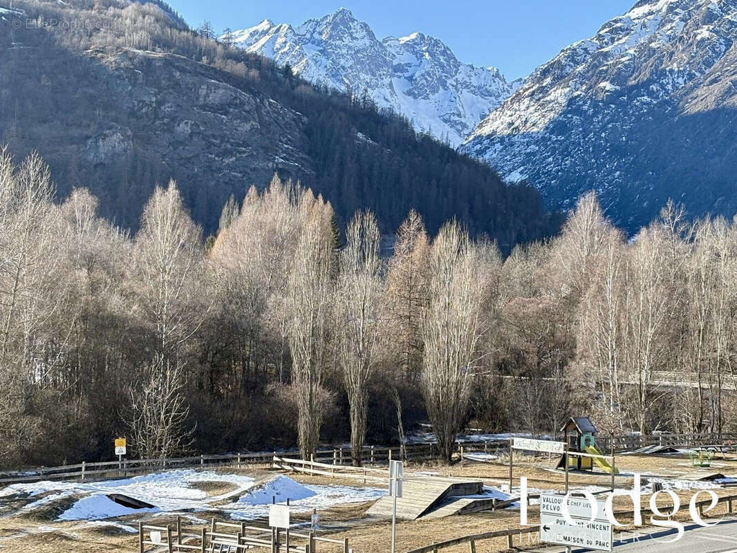 Appartement à PELVOUX