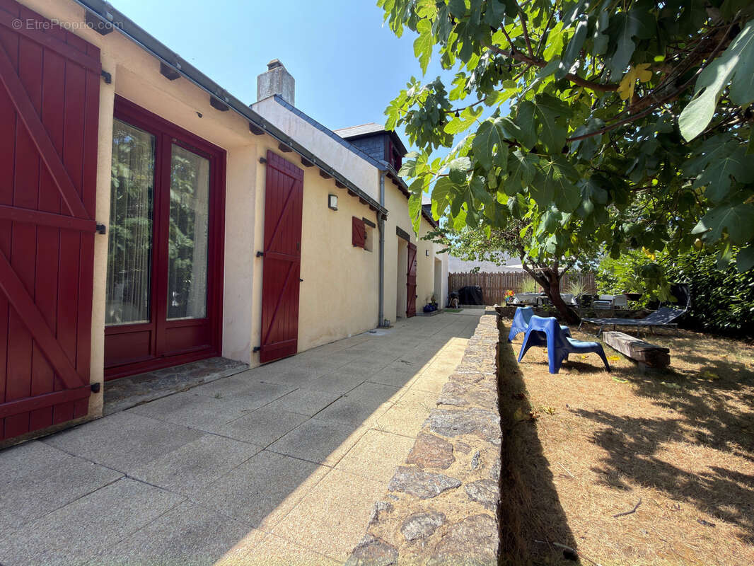 Maison d'epoque située dans le secteur de villeneuve - photo 13