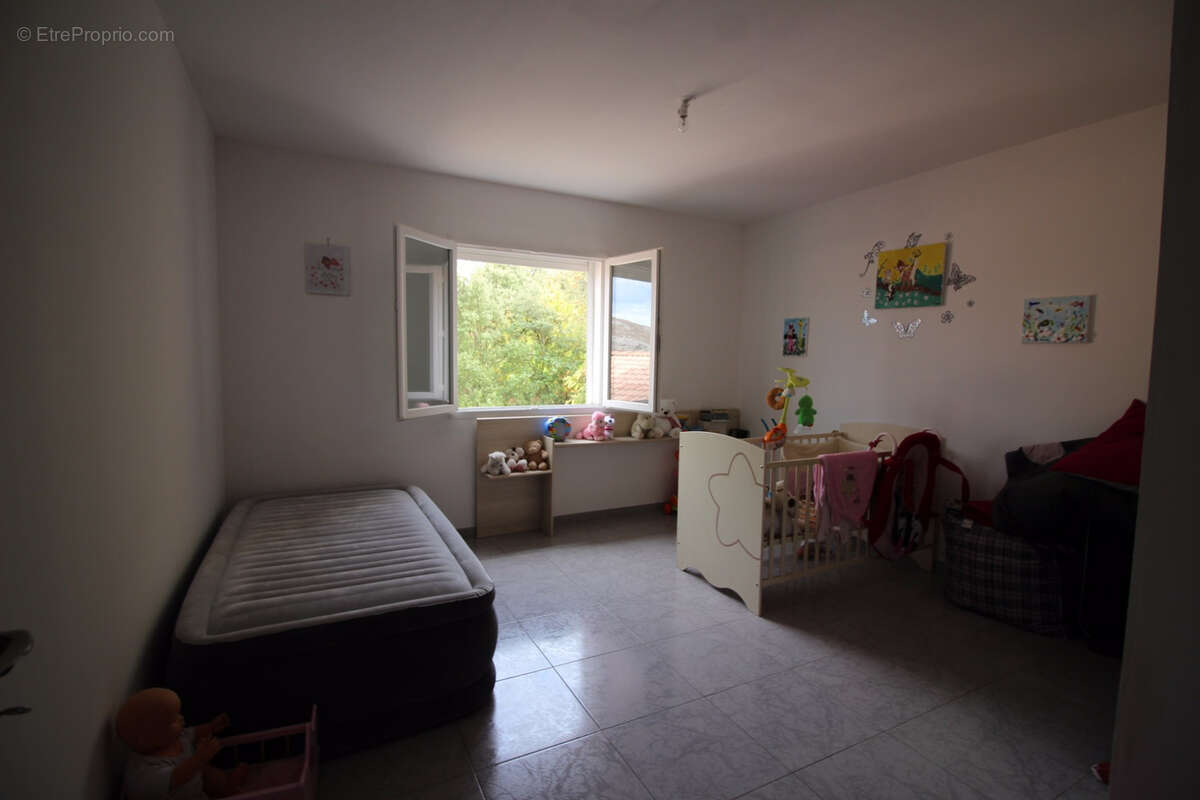 Maison de 210 m2. Terrain de 860 m2. - photo 18