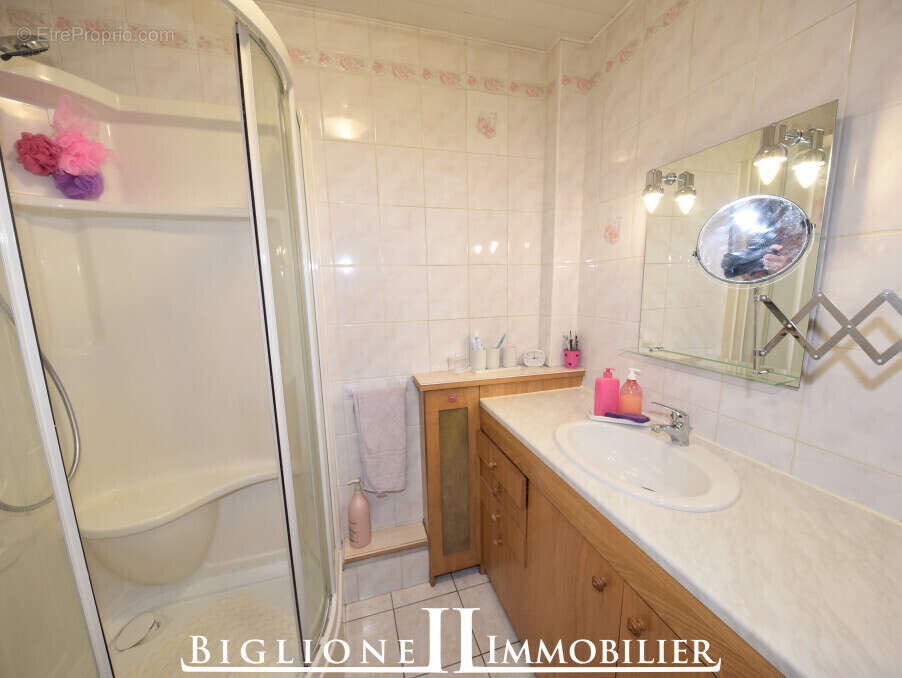 Appartement à COUBRON