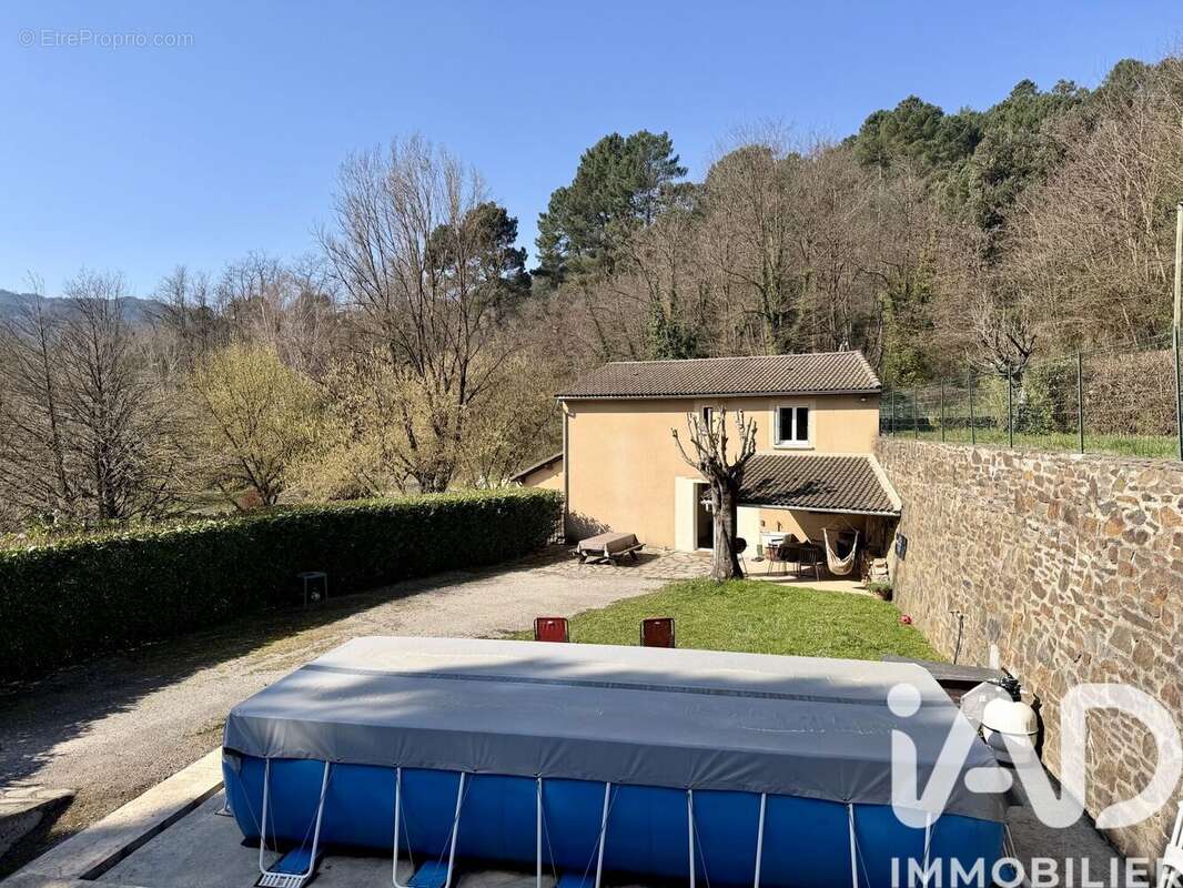 Photo 8 - Commerce à LE COLLET-DE-DEZE