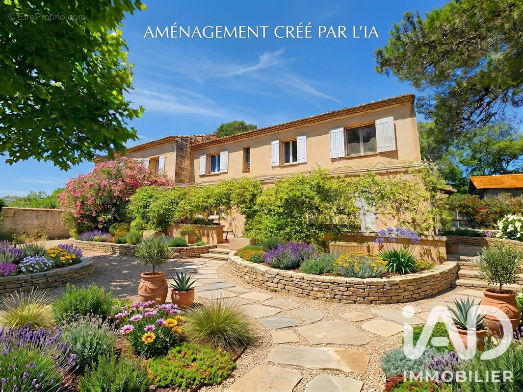Photo 1 - Maison à ARLES