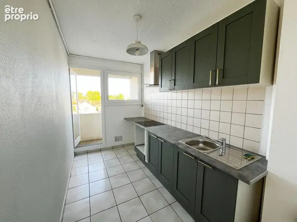 Lumineux Appartement F2 rénové de 52 m2 dans une residence sécurisé à 5 mn à pied du centre ville de SENS - photo 4