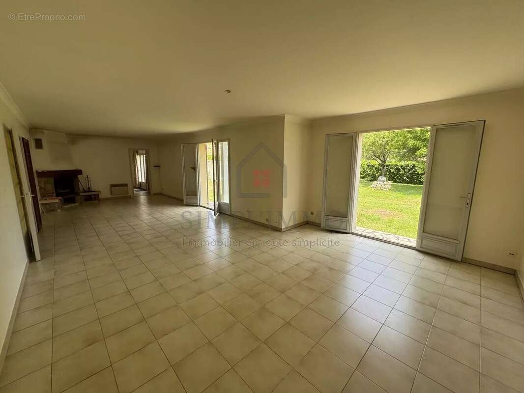 Maison à SAINT-HIPPOLYTE