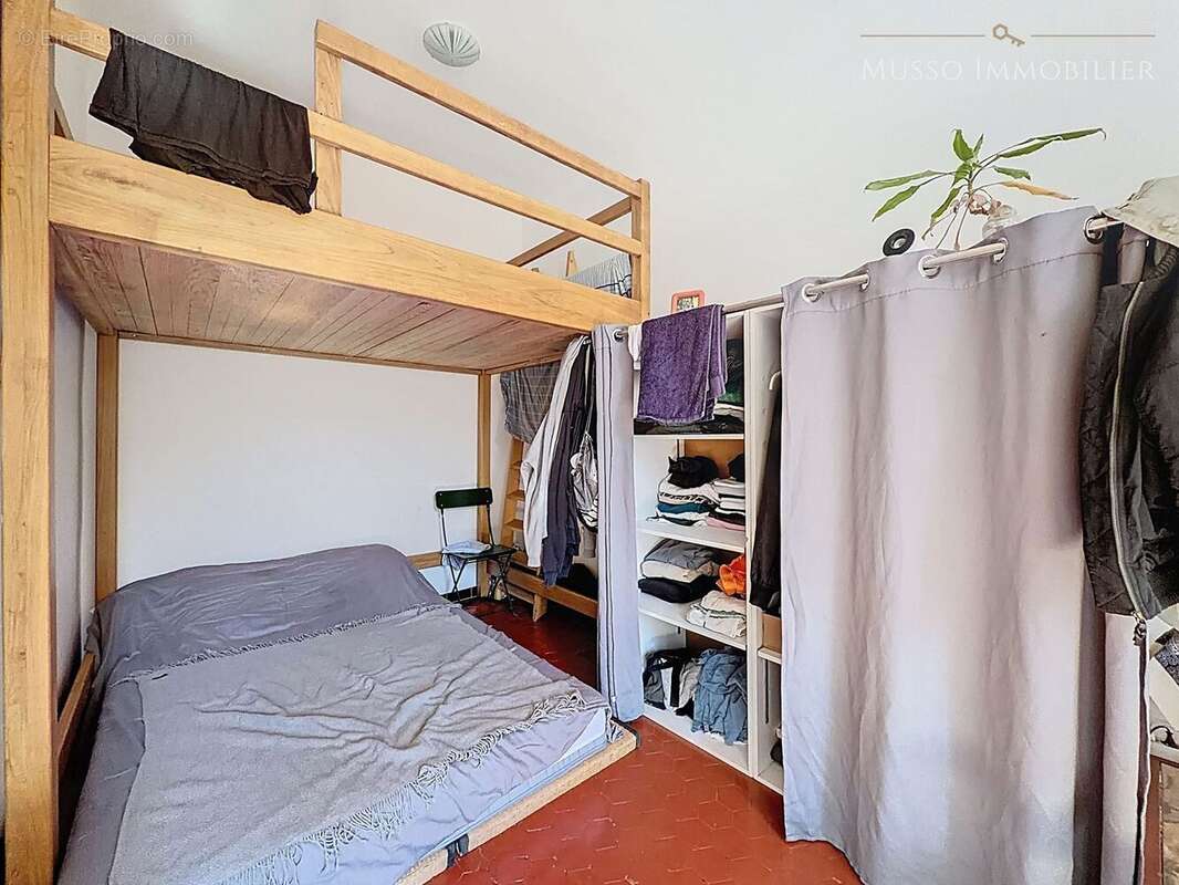 Appartement à MARSEILLE-6E