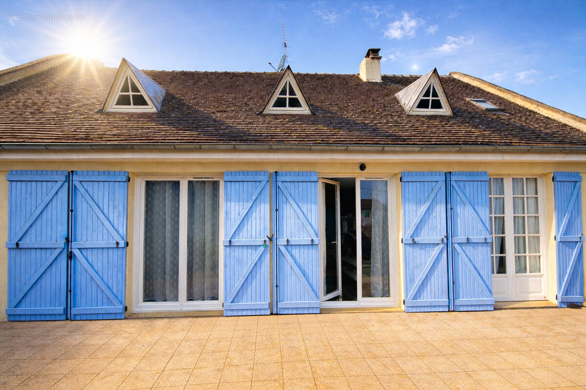 Maison à OZOIR-LA-FERRIERE